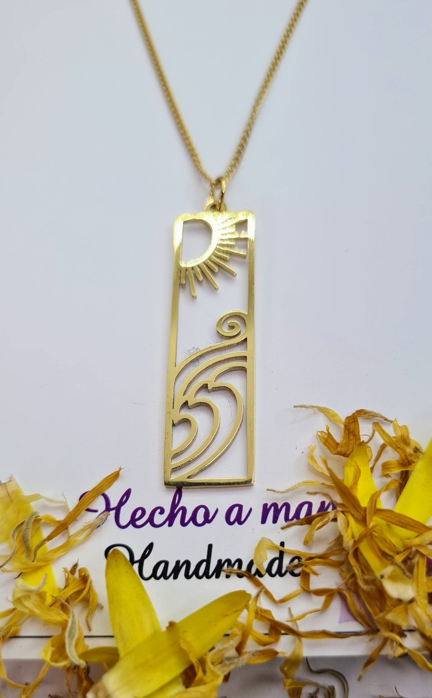 Colgante Sol y Mar dorado - compra hoy y recibe mañana en tu casa. Envío Gratis