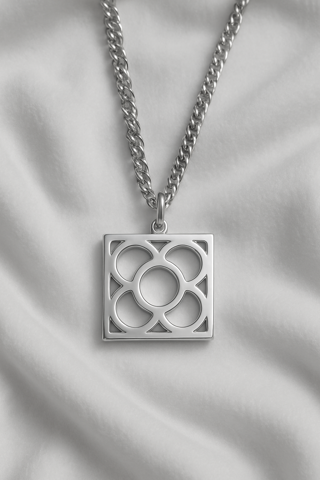 Barcelona Flower Pendant