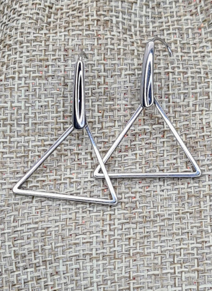 Pendientes Triángulo - compra hoy y recibe mañana en tu casa. Envío Gratis