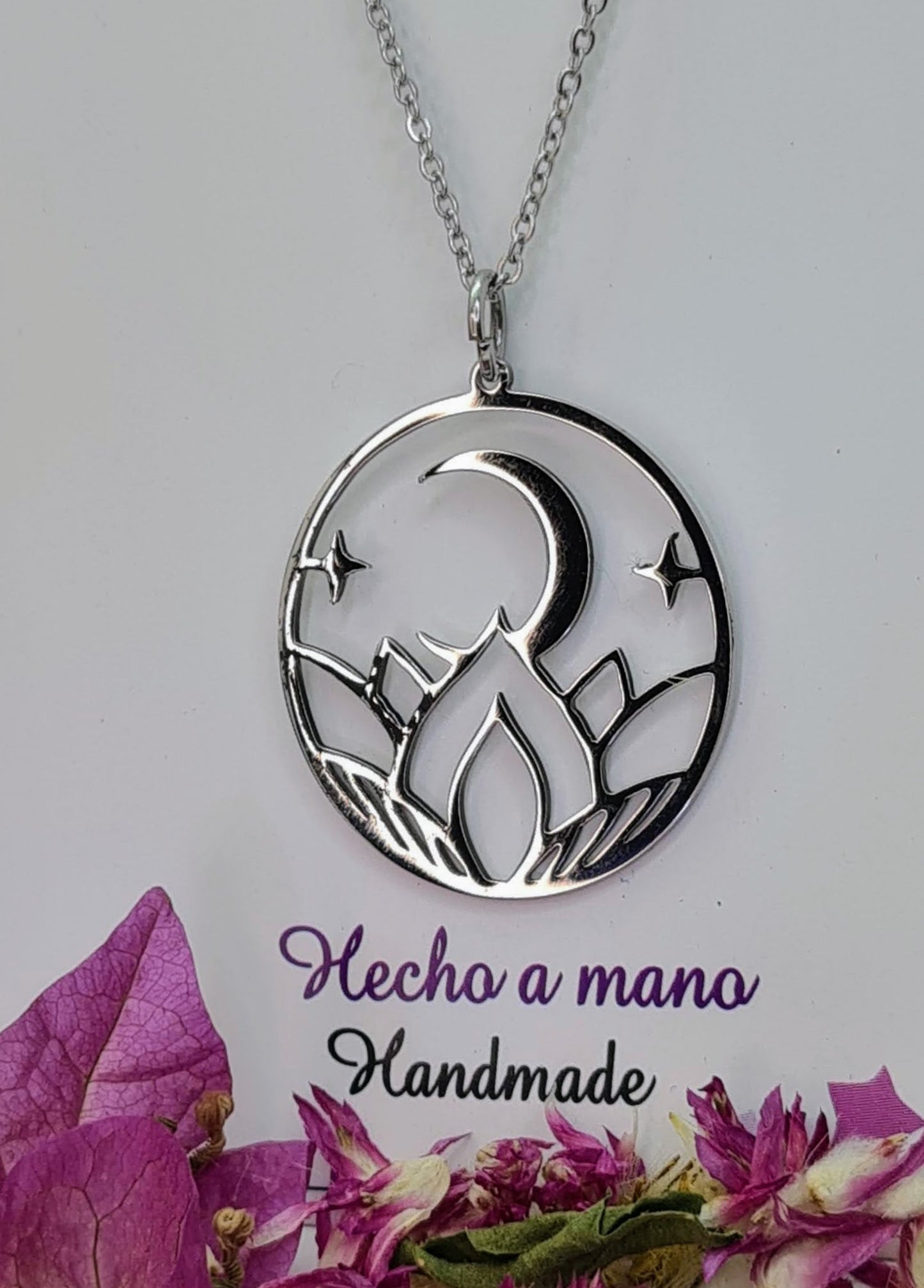 Colgante Luna creciente - compra hoy y recibe mañana en tu casa. Envío Gratis