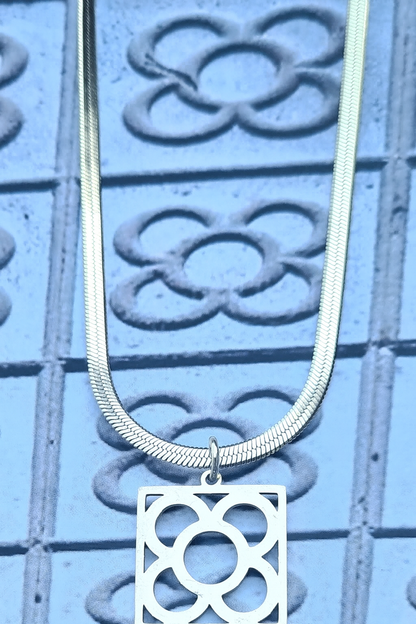 Barcelona Flower Pendant