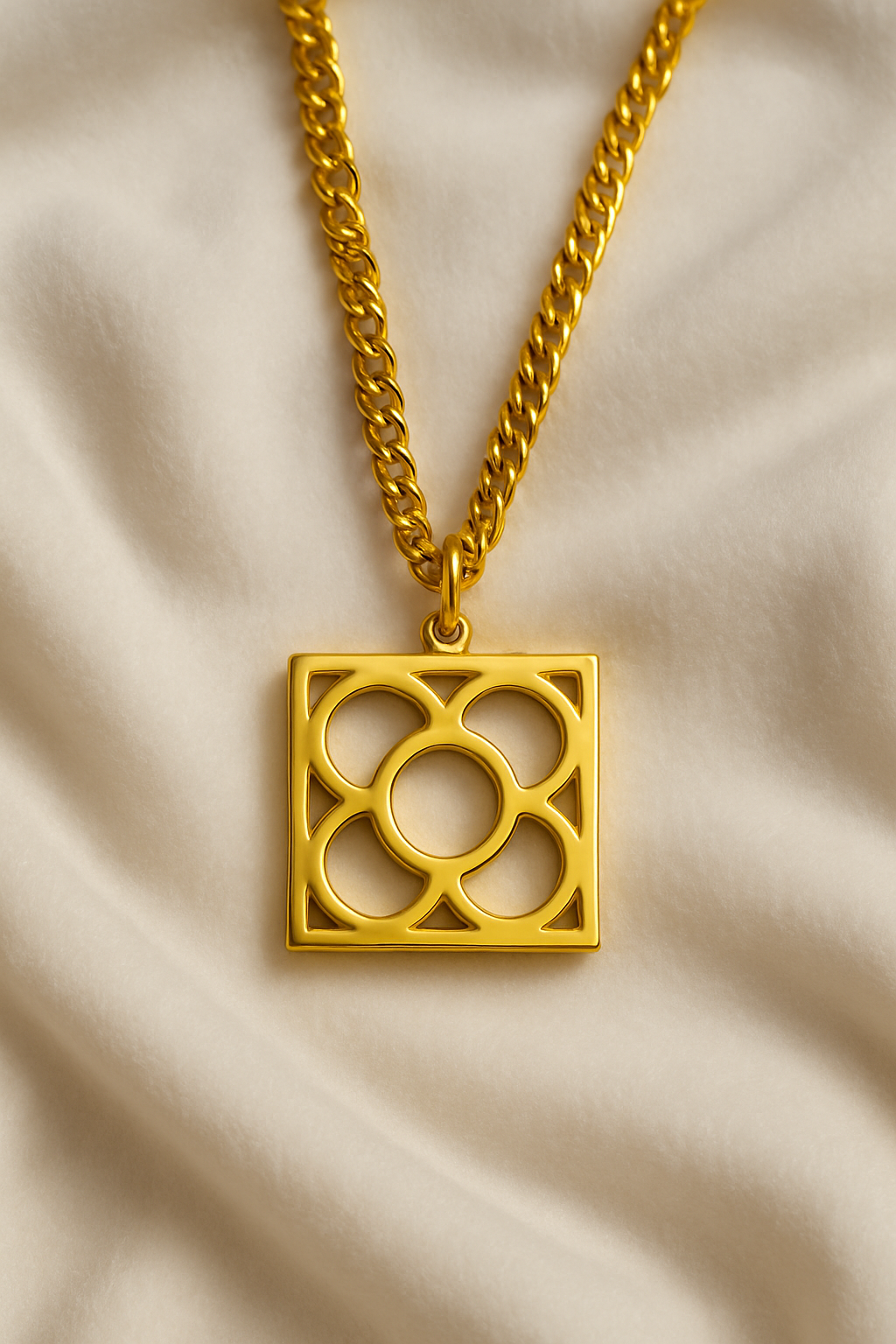 Barcelona Flower Pendant