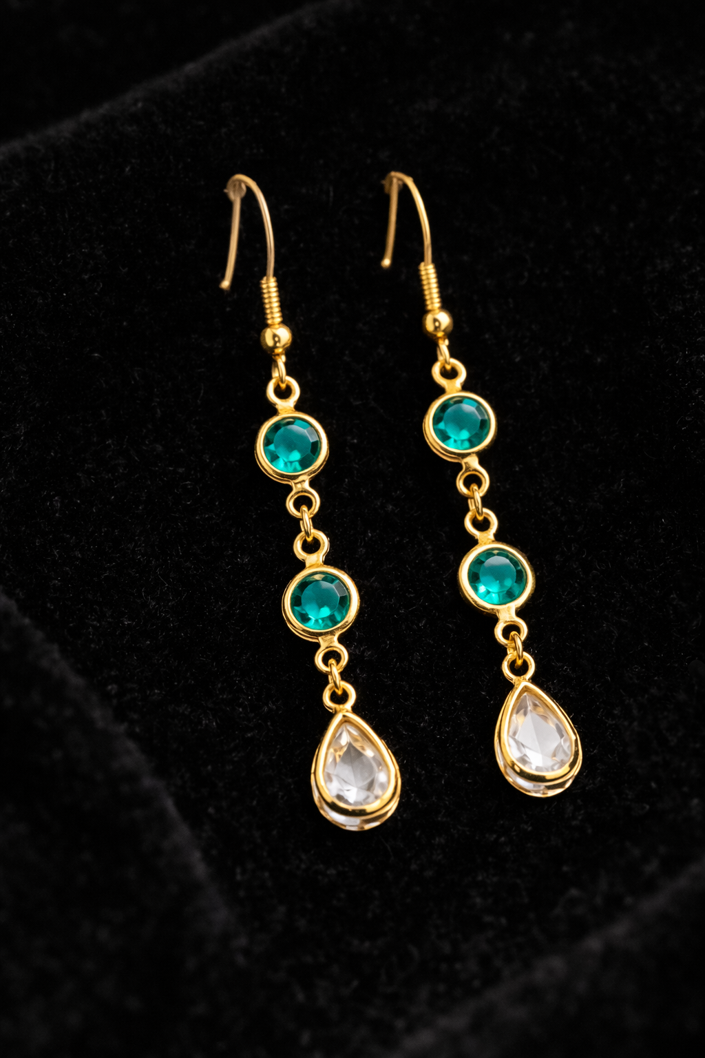 Pendientes largos dorados con cristales | pendientes lágrima mujer | earrings gold drop crystal | regalo mujer elegante