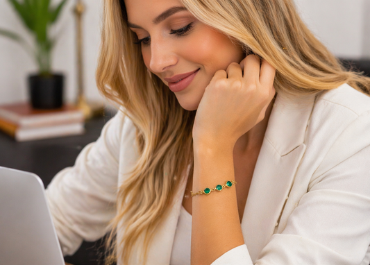 Pulsera de cristales en acero dorado | pulsera fina elegante mujer | Gus Barcelona