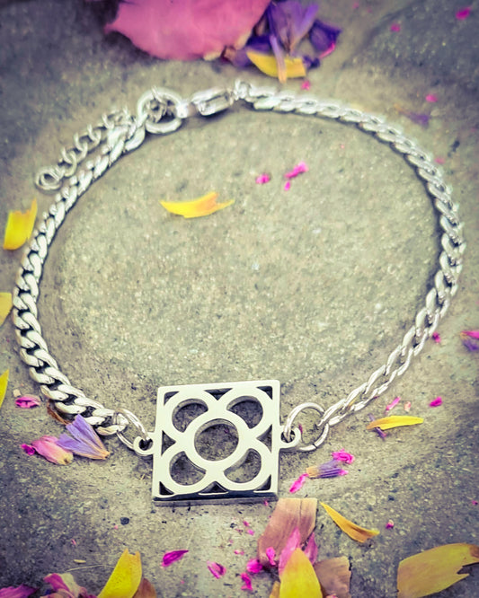 Pulsera de cadena de eslabón con la Flor de Barcelona de acero inoxidable, unisex.